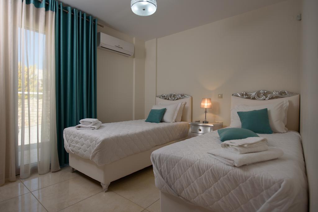 Golden Sky Villa 카밀라리 외부 사진